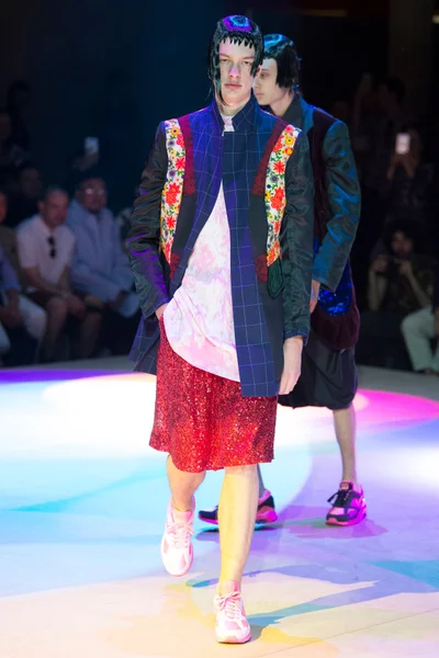 Look 8